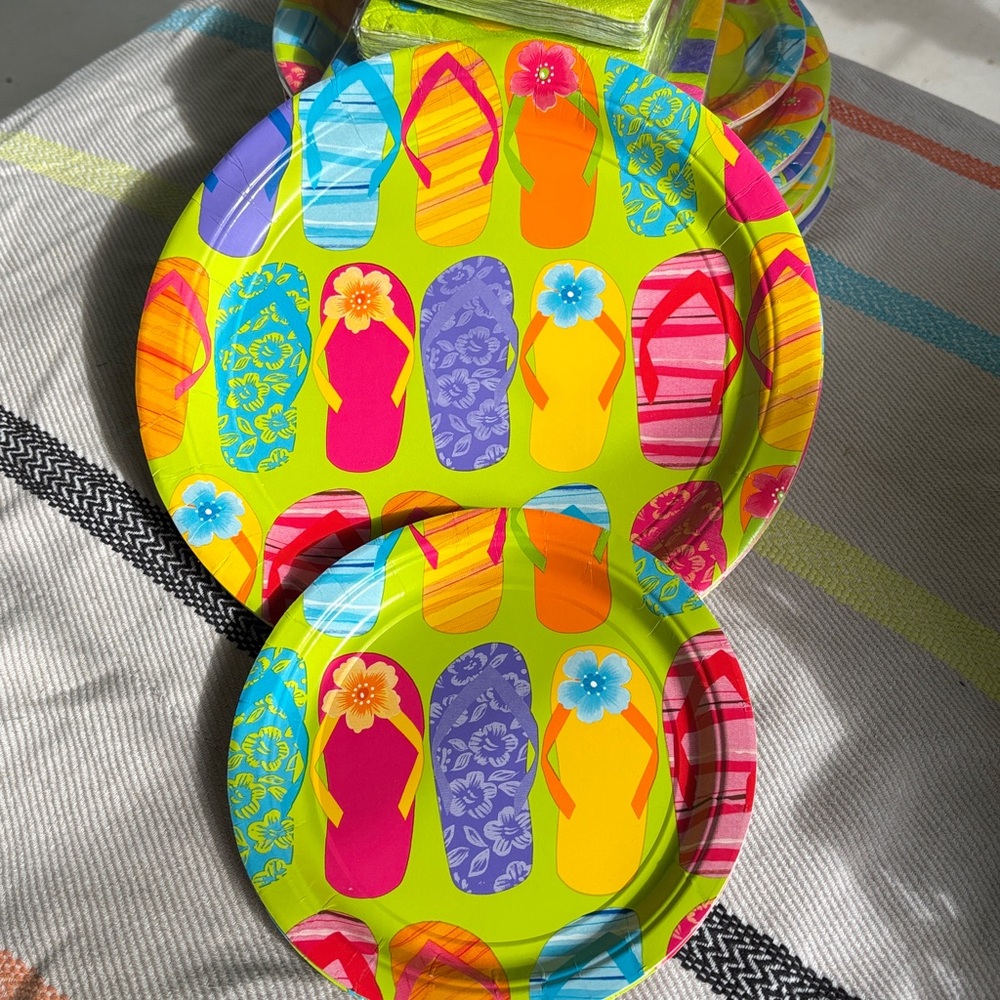 Vibrant Flip-Flop Party Plates and Napkins Set - Picture 2 of 7